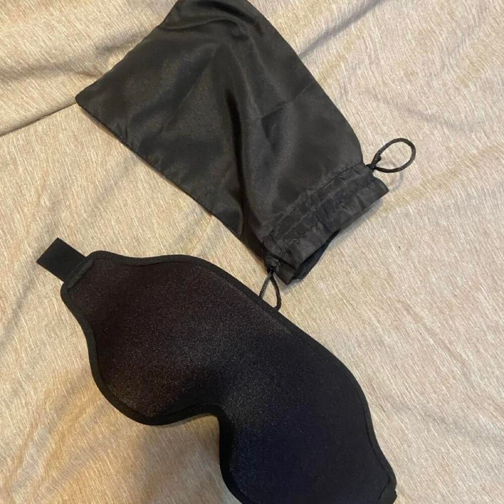 Black sleep mask